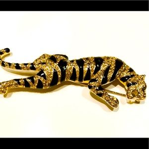 Carolee 1997 Vintage Special Edition 3 1/4 W Stalking Tiger